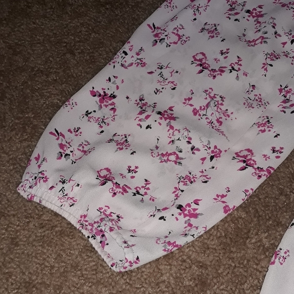 Kaari Blue Size 0X Curvy Pink Liberty Floral Print Spring Summer Vacation Top - Picture 4 of 7